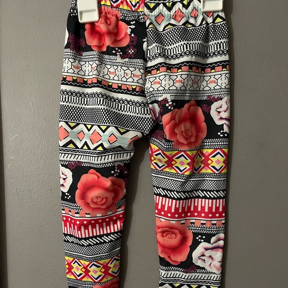 Bundle of 2 leggings in 2T - Picture 3 of 5